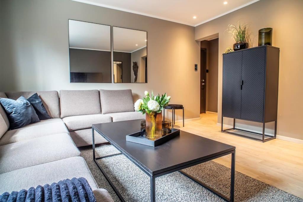 Apartament Near Brosundet, Newly Refurnished, Free Street Parking Ålesund Zewnętrze zdjęcie